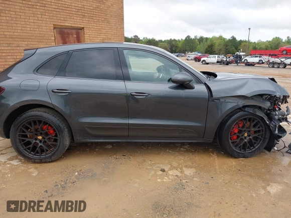 2017 Porsche Macan GTS with VIN WP1AG2A53HLB50635, listed as a IAAI auction lot 41665310 with 100,730 mi miles. Bid and sale history available at carsss.com. Image 13.