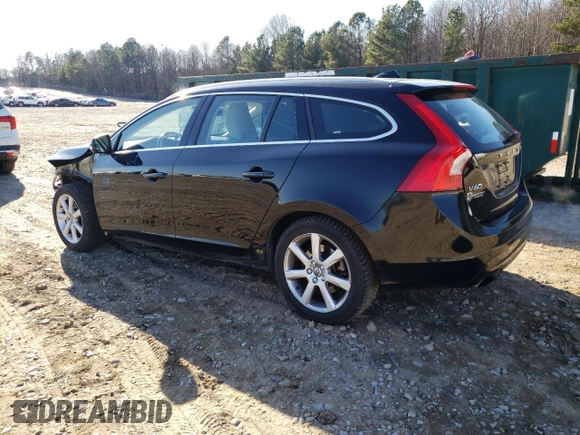 2016 Volvo V60 T5 Drive-E Premier z VIN YV140MEK0G1292783, wystawiony jako Copart lot #72465102 z przebiegiem 88 018 mil mil oraz . Historia ofert i sprzedaży dostępna na DreamBid. Obrazek 2.