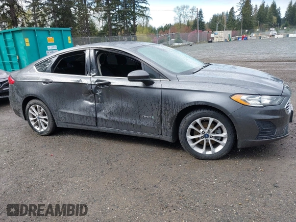2019 Ford Fusion SE with VIN 3FA6P0LU6KR272193, listed as a IAAI auction lot 41993485 with 132,845 mi miles and . Bid and sale history available at DreamBid. Image 13.