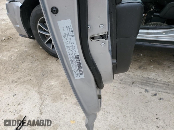 2017 Dodge Journey SE with VIN 3C4PDCAB9HT573188, listed as a Copart auction lot 51996425 with 121,978 mi miles and Salvage Title. Bid and sale history available at DreamBid. Image 12.