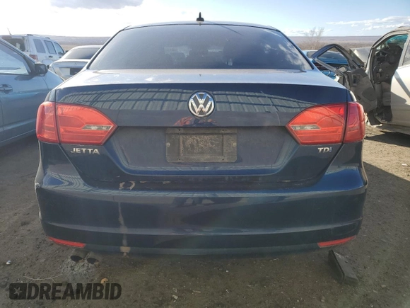 2014 Volkswagen Jetta TDI with VIN 3VWLL7AJ6EM261297, listed as a Copart auction lot 44864455 with 161,206 mi miles and Clean title. Bid and sale history available at DreamBid. Image 6.