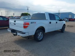 2014 Ford F-150 XL z VIN 1FTEW1CM8EKE54002, wystawiony jako IAAI lot #42599866 z przebiegiem 88 472 mil mil oraz . Historia ofert i sprzedaży dostępna na DreamBid. Obrazek 4.