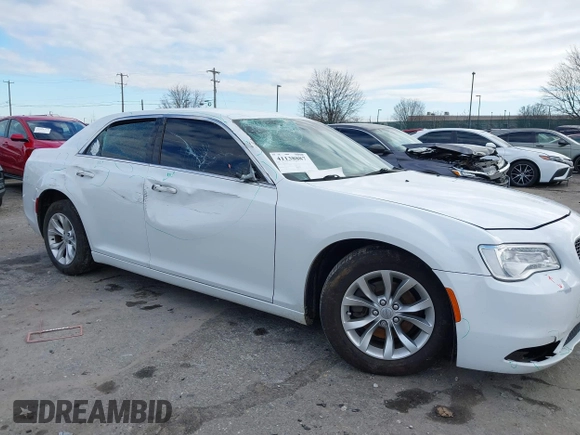 2015 Chrysler 300 Limited with VIN 2C3CCAAG8FH781252, listed as a IAAI auction lot 41138887 with 115,116 mi miles and . Bid and sale history available at carsss.com. Image 6.