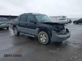 2002 Chevrolet Avalanche z VIN 3GNEK13T72G138202, wystawiony jako IAAI lot #42309662 z przebiegiem Nie podano mil oraz . Historia ofert i sprzedaży dostępna na DreamBid. Obrazek 1.
