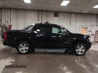 2008 Chevrolet Avalanche LTZ with VIN 3GNFK12378G241599, listed as a IAAI auction lot 41812571 with 137,502 mi miles. Bid and sale history available at carsss.com. Image 13.