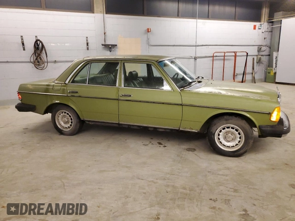 1980 Mercedes-Benz 300 с VIN 12313012180013, выставлен на аукционе Copart как лот 75965224 с пробегом 132 241 миль миль и Чистый • Clean title. История ставок и продаж доступна на DreamBid. Изображение 4.