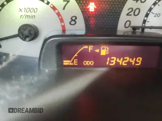 2005 Toyota ECHO z VIN JTDJT123X50066099, wystawiony jako Copart lot #74203284 z przebiegiem 134 249 mil mil oraz Szkoda całkowita • Salvage title. Historia ofert i sprzedaży dostępna na DreamBid. Obrazek 9.