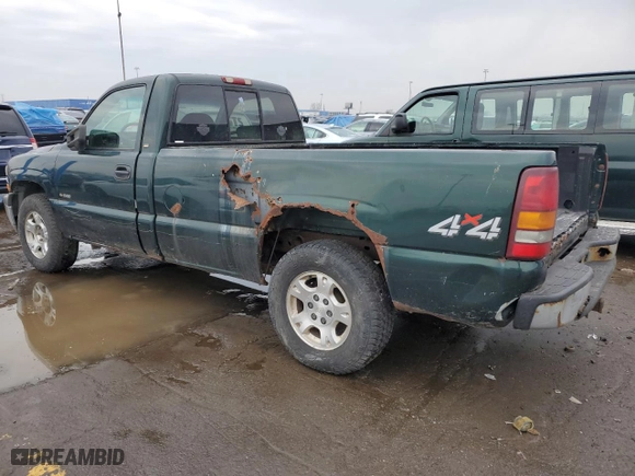 2002 Chevrolet Silverado 1500 LS with VIN 1GCEK14T22Z241762, listed as a Copart auction lot 43076875 with 224,844 mi miles and Clean Title. Bid and sale history available at carsss.com. Image 2.