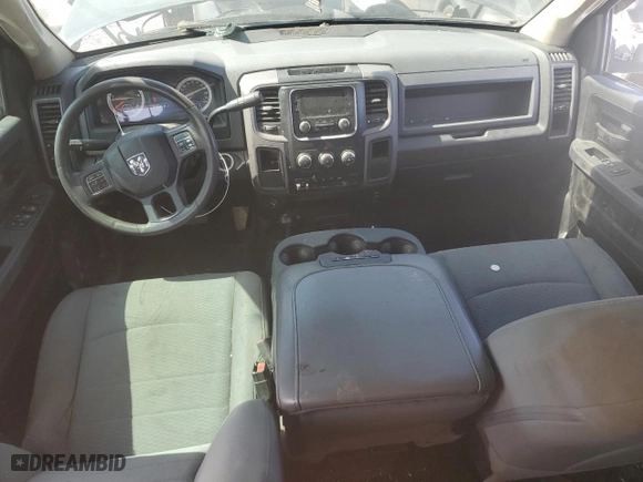 2018 Ram 2500 Tradesman with VIN 3C6UR5CL5JG189646, listed as a Copart auction lot 47490325 with 142,498 mi miles and Clean Title. Bid and sale history available at carsss.com. Image 8.