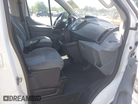 2015 Ford Transit XL z VIN 1FBZX2ZM5FKA37860, wystawiony jako IAAI lot #42059536 z przebiegiem 146 928 mil mil oraz . Historia ofert i sprzedaży dostępna na DreamBid. Obrazek 5.