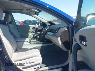 2017 Acura RDX w/Advance Pkg with VIN 5J8TB4H77HL020371, listed as a IAAI auction lot 41983576 with 117,146 mi miles. Bid and sale history available at carsss.com. Image 5.