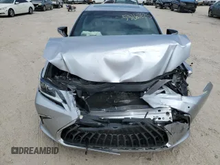 2024 Lexus ES 250 with VIN 58AD11D1XRU013033, listed as a Copart auction lot 53267625 with 17,916 mi miles and Salvage title. Bid and sale history available at DreamBid. Image 5.