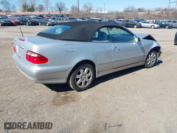 2003 Mercedes-Benz CLK 320 z VIN WDBLK65GX3T143863, wystawiony jako IAAI lot #41704225 z przebiegiem Nie podano mil oraz . Historia ofert i sprzedaży dostępna na DreamBid. Obrazek 4.