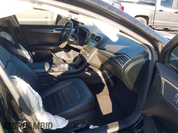 2017 Ford Fusion SE with VIN 3FA6P0HD2HR156748, listed as a IAAI auction lot 41556808 with 109,712 mi miles and . Bid and sale history available at carsss.com. Image 5.