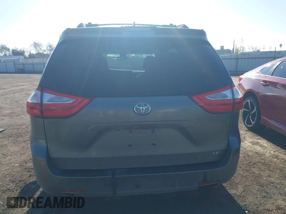 2018 Toyota Sienna LE Auto Access Seat with VIN 5TDKZ3DC5JS932357, listed as a IAAI auction lot 41332285 with 120,559 mi miles. Bid and sale history available at carsss.com. Image 16.