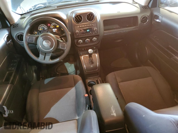 2014 Jeep Patriot Altitude with VIN 1C4NJPBAXED698408, listed as a Copart auction lot 54172925 with 98,355 mi miles and Clean Title. Bid and sale history available at DreamBid. Image 8.