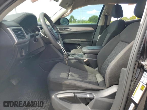 2018 Volkswagen Atlas Launch Edition with VIN 1V2BR2CA7JC510844, listed as a Copart auction lot 76652404 with 130,048 mi miles and Salvage title. Bid and sale history available at DreamBid. Image 7.