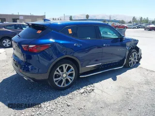 2022 Chevrolet Blazer Premier z VIN 3GNKBFRS9NS163926, wystawiony jako IAAI lot #42520738 z przebiegiem 45 560 mil mil oraz . Historia ofert i sprzedaży dostępna na DreamBid. Obrazek 4.