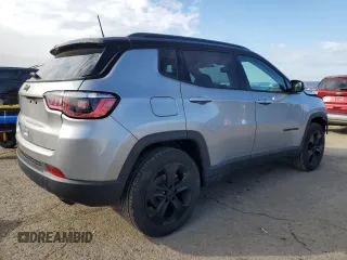 2019 Jeep Compass Latitude with VIN 3C4NJDBB4KT689572, listed as a Copart auction lot 49583125 with 78,043 mi miles and Salvage Title. Bid and sale history available at DreamBid. Image 3.