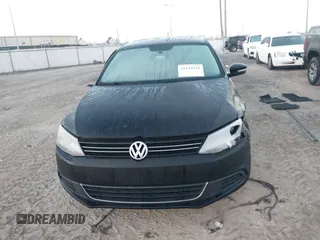 2013 Volkswagen Jetta SE z VIN 3VWDP7AJXDM435170, wystawiony jako IAAI lot #41454928 z przebiegiem 136 400 mil mil oraz . Historia ofert i sprzedaży dostępna na DreamBid. Obrazek 12.