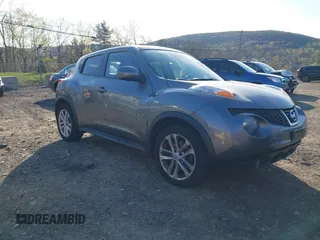 2014 Nissan Juke S with VIN JN8AF5MV5ET359232, listed as a IAAI auction lot 42097888 with 1 mi miles. Bid and sale history available at carsss.com. Image 1.