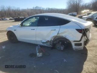 2022 Tesla Model Y Long Range with VIN 7SAYGDEE3NF385950, listed as a Copart auction lot 48481785 with 48,138 mi miles and Salvage Title. Bid and sale history available at carsss.com. Image 2.