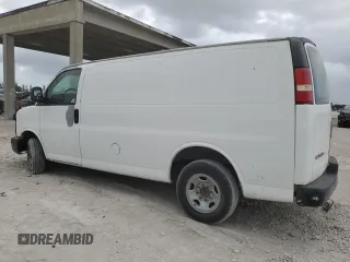 2008 Chevrolet Express Cargo Van with VIN 1GCGG25C581103901, listed as a Copart auction lot 47725165 with 162,358 mi miles and Clean Title. Bid and sale history available at carsss.com. Image 2.