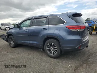 2018 Toyota Highlander SE z VIN 5TDJZRFH4JS862146, wystawiony jako Copart lot #58773395 z przebiegiem 64 210 mil mil oraz Szkoda całkowita • Salvage title. Historia ofert i sprzedaży dostępna na DreamBid. Obrazek 2.