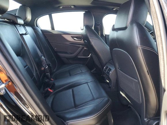 2020 Jaguar XE R-Dynamic S z VIN SAJAT4GX5LCP66123, wystawiony jako Copart lot #79712574 z przebiegiem 10 274 mil mil oraz Szkody całkowita. Historia ofert i sprzedaży dostępna na DreamBid. Obrazek 10.