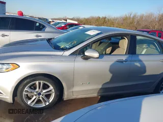 2018 Ford Fusion Hybrid SE with VIN 3FA6P0LU9JR162611, listed as a IAAI auction lot 41760137 with 62,658 mi miles. Bid and sale history available at carsss.com. Image 14.