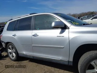 2012 Toyota Highlander Limited z VIN 5TDYK3EH6CS052456, wystawiony jako IAAI lot #41792730 z przebiegiem 170 055 mil mil oraz . Historia ofert i sprzedaży dostępna na DreamBid. Obrazek 14.