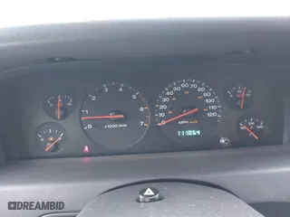 2001 Jeep Grand Cherokee Laredo with VIN 1J4GW48N21C730703, listed as a IAAI auction lot 41581667 with 111,054 mi miles. Bid and sale history available at carsss.com. Image 7.