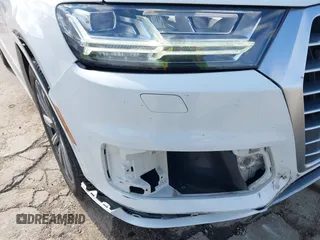 2019 Audi Q7 Premium Plus with VIN WA1LAAF78KD002413, listed as a IAAI auction lot 42212732 with 111,667 mi miles and . Bid and sale history available at DreamBid. Image 6.