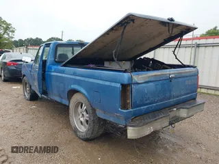 1993 Ford F-150 с VIN 2FTDF15Y3PCB39059, выставлен на аукционе IAAI как лот 42777160 с пробегом Не указан миль и . История ставок и продаж доступна на DreamBid. Изображение 3.