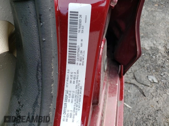 2015 Chrysler 200 C z VIN 1C3CCCEG7FN584277, wystawiony jako Copart lot #56984225 z przebiegiem 112 377 mil mil oraz Szkoda całkowita • Salvage title. Historia ofert i sprzedaży dostępna na DreamBid. Obrazek 12.