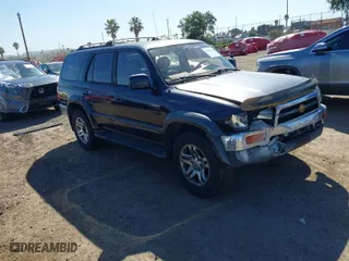 1997 Toyota 4Runner Limited with VIN JT3GN87R1V0048198, listed as a IAAI auction lot 41826521 with 253,294 mi miles. Bid and sale history available at carsss.com. Image 1.