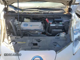 2011 Nissan LEAF SL-e z VIN JN1AZ0CP6BT001595, wystawiony jako Copart lot #58859325 z przebiegiem 38 452 mil mil oraz Czysty tytuł • Clean title. Historia ofert i sprzedaży dostępna na DreamBid. Obrazek 12.
