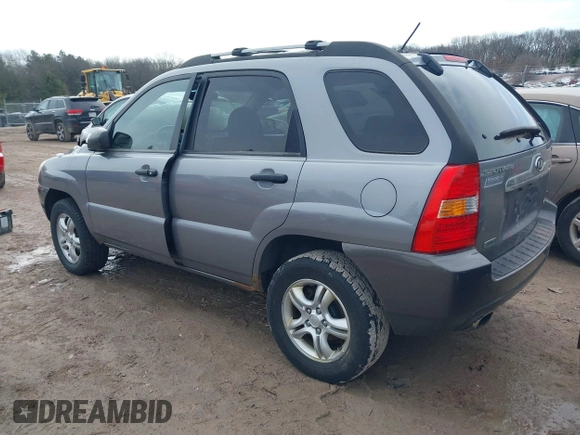 2008 Kia Sportage LX with VIN KNDJE723287540085, listed as a IAAI auction lot 41833371 with 189,372 mi miles and . Bid and sale history available at DreamBid. Image 3.