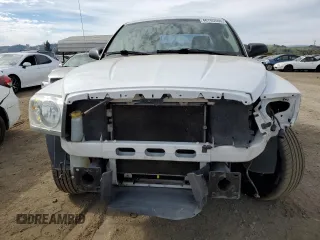 2005 Dodge Dakota SLT with VIN 1D7HE48N35S263600, listed as a Copart auction lot 46705555 with 128,519 mi miles and Salvage Title. Bid and sale history available at DreamBid. Image 5.