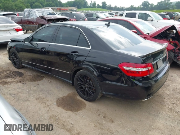 2011 Mercedes-Benz E 350 Luxury с VIN WDDHF8HB6BA373522, выставлен на аукционе IAAI как лот 42371558 с пробегом 140 768 миль миль и . История ставок и продаж доступна на DreamBid. Изображение 3.