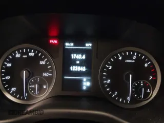 2020 Mercedes-Benz Metris with VIN W1WV0FEY0L3698110, listed as a IAAI auction lot 41718595 with 122,543 mi miles and . Bid and sale history available at DreamBid. Image 7.