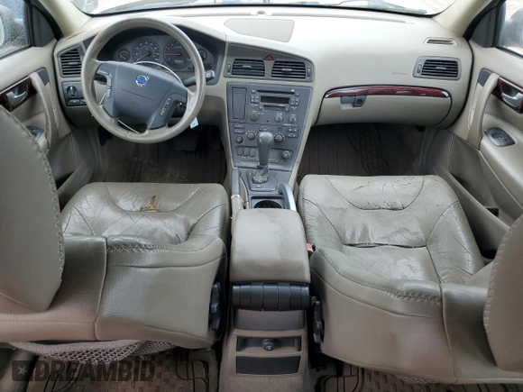 2002 Volvo V70 with VIN YV1SZ58D821075359, listed as a Copart auction lot 54994675 with 146,070 mi miles and Salvage title. Bid and sale history available at DreamBid. Image 8.