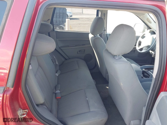 2006 Jeep Grand Cherokee Laredo with VIN 1J4GR48KX6C128491, listed as a IAAI auction lot 41949301 with 183,791 mi miles. Bid and sale history available at carsss.com. Image 8.