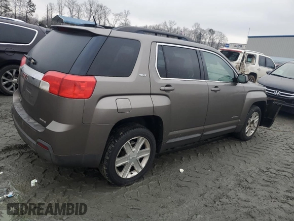 2010 GMC Terrain SLT-1 z VIN 2CTFLGEW3A6354969, wystawiony jako Copart lot #42462475 z przebiegiem 182 017 mil mil oraz Szkoda całkowita • Salvage title. Historia ofert i sprzedaży dostępna na DreamBid. Obrazek 3.