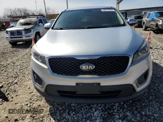 2016 Kia Sorento LX with VIN 5XYPG4A37GG044950, listed as a Copart auction lot 49677915 with 110,094 mi miles and Salvage Title. Bid and sale history available at DreamBid. Image 5.