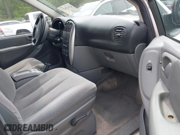 2006 Chrysler Town & Country Touring with VIN 2A4GP54L46R859144, listed as a IAAI auction lot 42037427 with 265,354 mi miles and . Bid and sale history available at DreamBid. Image 5.