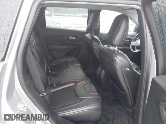 2019 Jeep Cherokee Trailhawk z VIN 1C4PJMBX2KD298169, wystawiony jako IAAI lot #41412123 z przebiegiem 63 214 mil mil oraz . Historia ofert i sprzedaży dostępna na DreamBid. Obrazek 8.