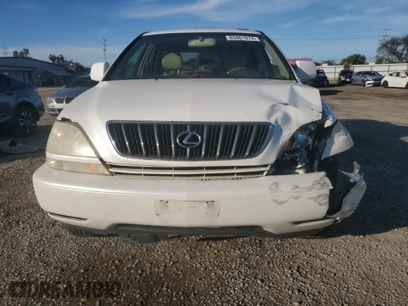 2002 Lexus RX 300 with VIN JTJGF10U720148006, listed as a Copart auction lot 85861074 with 317,982 mi miles and Salvage Title. Bid and sale history available at carsss.com. Image 5.