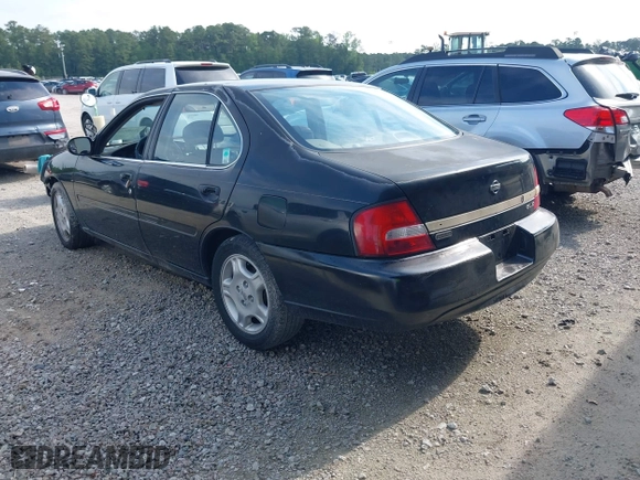 2001 Nissan Altima GXE with VIN 1N4DL01A41C124617, listed as a IAAI auction lot 42109555 with 1 mi miles. Bid and sale history available at carsss.com. Image 3.