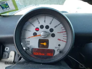 2012 MINI Hardtop S с VIN WMWSV3C5XCTY29340, выставлен на аукционе IAAI как лот 41617869 с пробегом 162 676 миль миль и . История ставок и продаж доступна на DreamBid. Изображение 7.